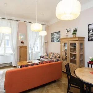 Andrews Centre Praga